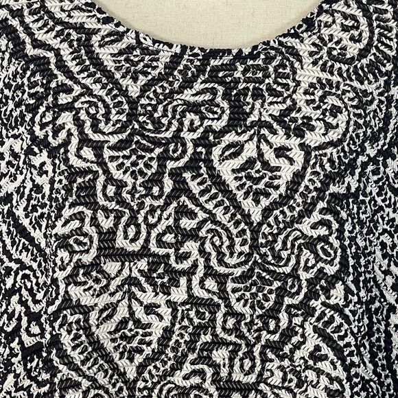 Maggie Barnes for Catherines 3X-Large Shark-Bite Top Dolman Sleeves Scoop Neck - Picture 2 of 9